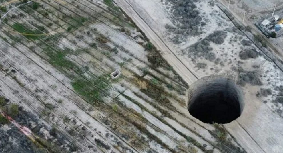 Enorme agujero es descubierto en Chile, no tiene explicación y no deja de crecer 11 hoyo 1