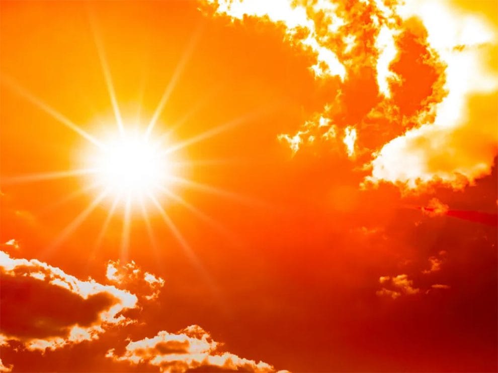 Alerta meteorológica por temperaturas extremas en Chile 11 Cielo Sol Calor