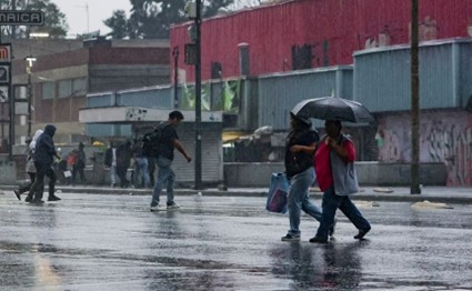 Alerta meteorológica: Lluvias torrenciales y vientos fuertes amenazan México
