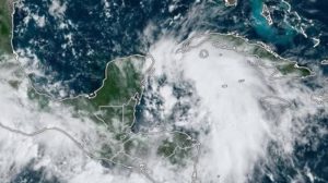 Tormenta nueva que alerta a los habitantes