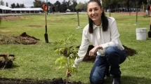 ¿Doble discurso? Críticas a Sheinbaum sobre su compromiso con las energías renovables