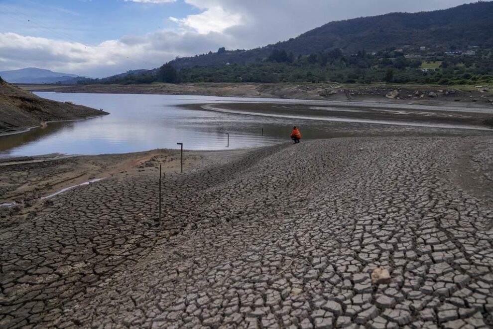 Bogotá implementa racionamiento de agua debido a crisis hídrica 11 Bogotá implementa racionamiento de agua debido a crisis hídrica