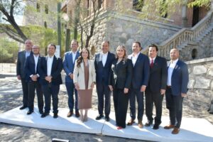 Hermosillo presenta innovadoras soluciones en energías limpias a presidentes municipales de diversas ciudades