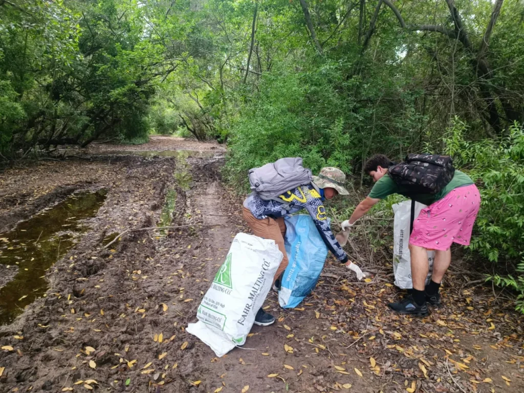 Recolectan 79 kilos de basura en manglar de Barrón durante el programa “Cuidemos los Manglares” 10 Cuidemos los Manglares