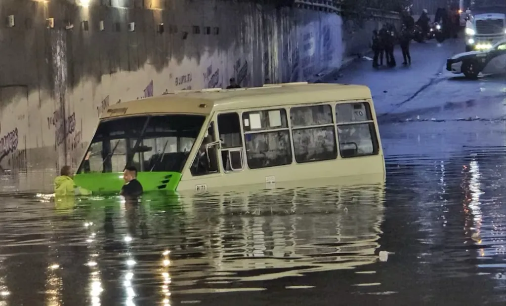 Inundaciones urbanas: soluciones basadas en la naturaleza en México 11 Inundaciones 2