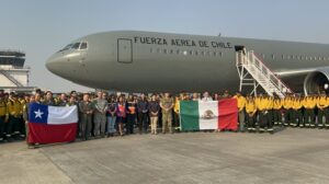 Llegan 145 brigadistas mexicanos a Chile