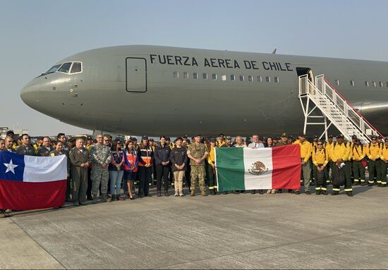 Llegan 145 brigadistas mexicanos a Chile