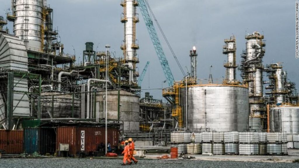 La paradoja energética de Nigeria: riqueza petrolera, pobreza eléctrica 11 cnne 1094163 211022120314 nigeria dangote industries 030630 file restricted exlarge 169 1