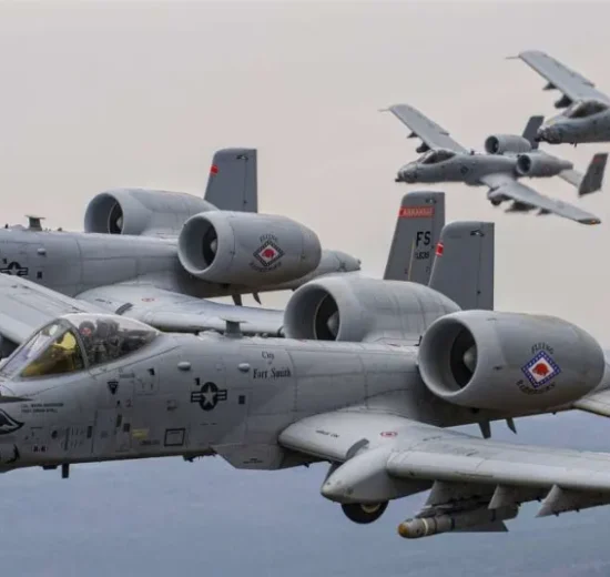 Aviones de combate y cambio climático: el rol de los combustibles verdes 13 combustibles