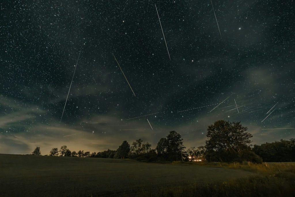 Observa las Dracónidas 2025 en México: hasta 20 meteoros por hora en el cielo de México 12 estrellas fugaces 1024x683 1