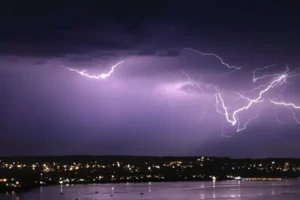 Bañarse durante una tormenta eléctrica puede ser mortal 12 imagen 1 70