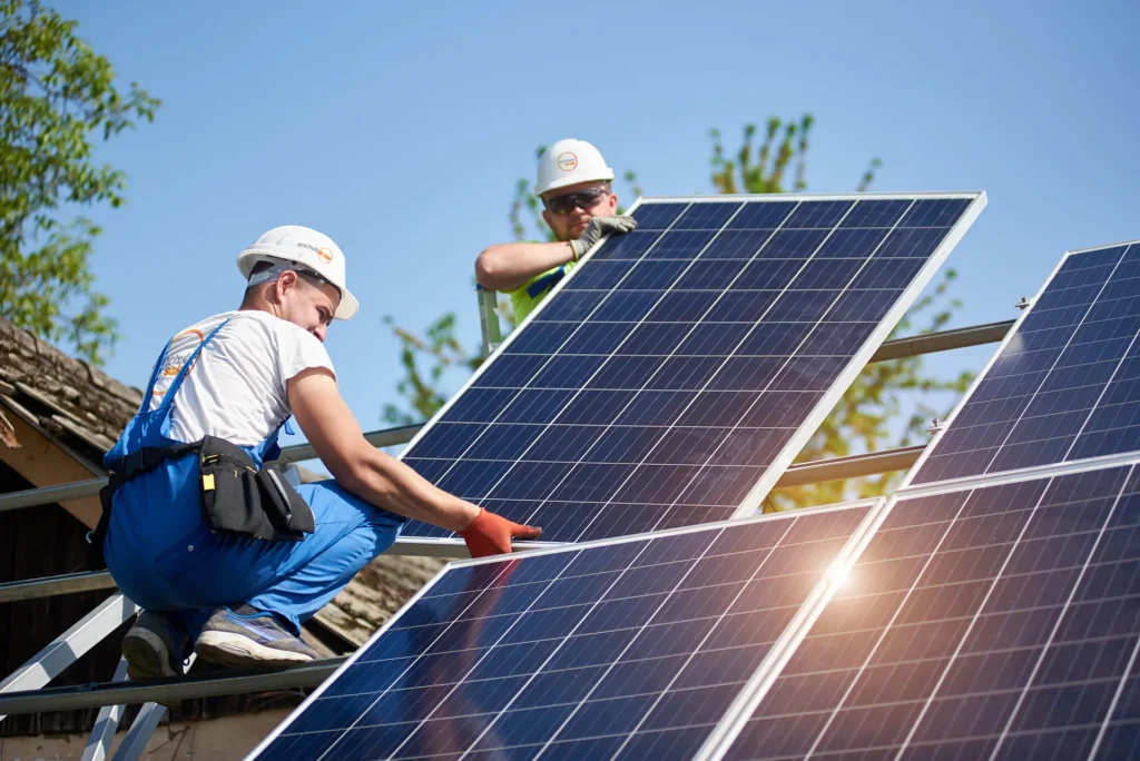La UE podría lograr la fabricación de 30 GW solares al año en el 2030 11 instalacion panel solar