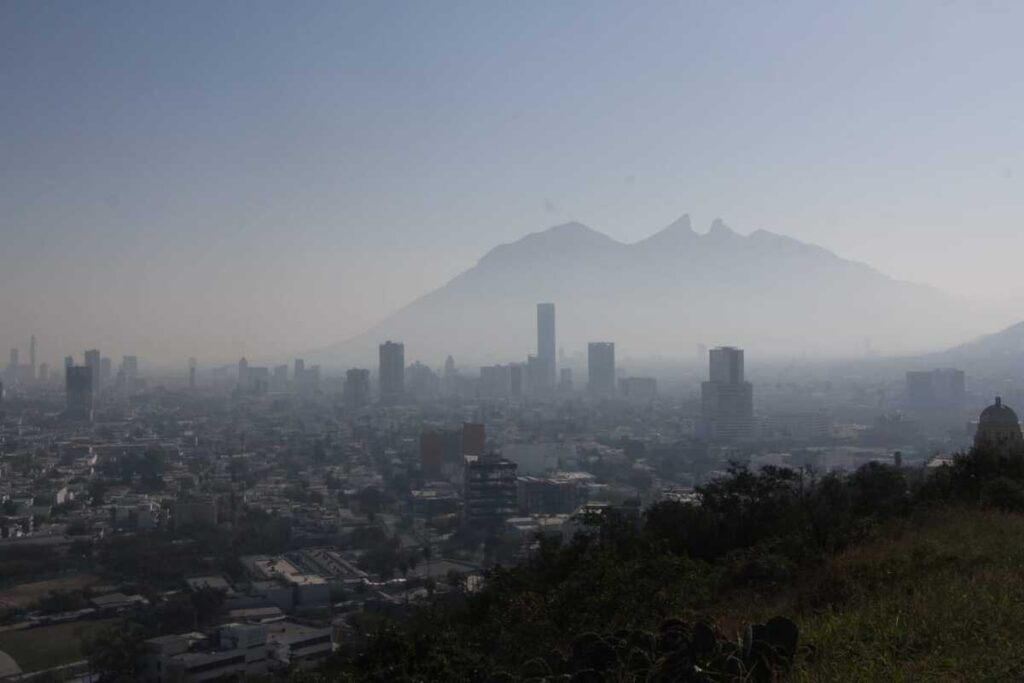 Nuevo León en alerta por mala calidad del aire durante el otoño: qué debes saber y cómo protegerte 12 monterrey area metropolitana diciembre foto