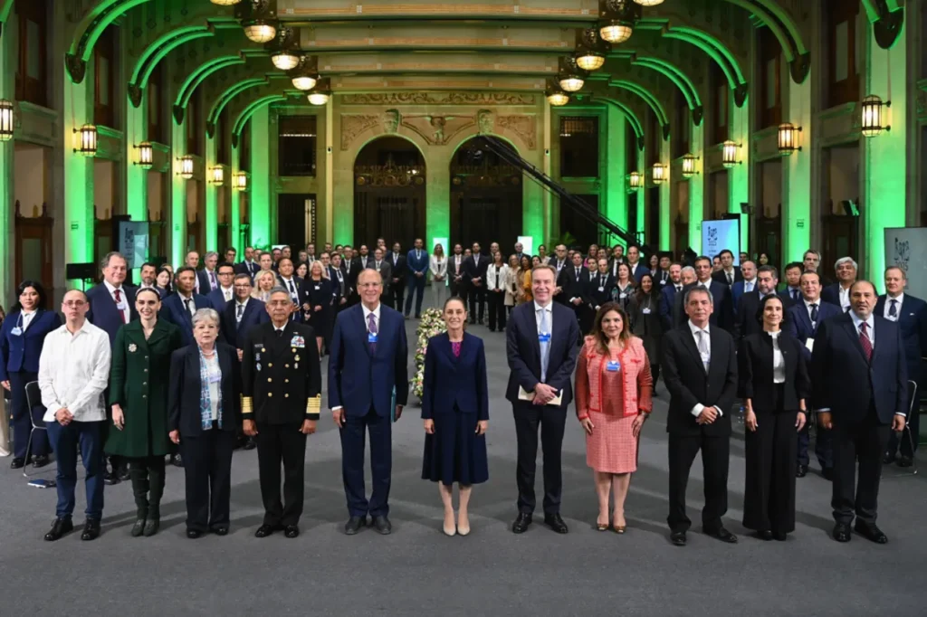 Empresarios y funcionarios de México asistirán a Davos y promocionarán el Plan México